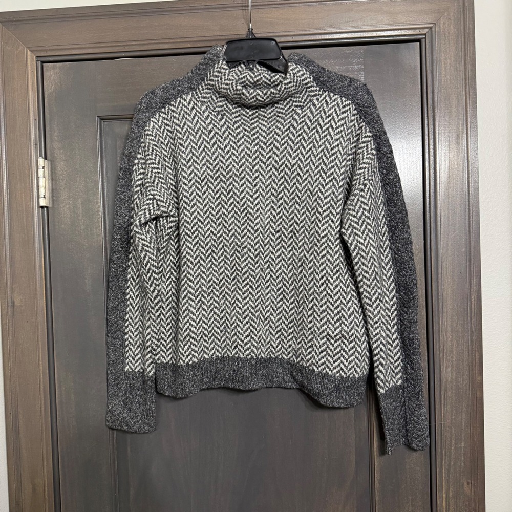 Splendid Womens XS Herringbone Wool Cashmere Blend Turtleneck Sweater RF3S88E